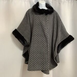 Marina Luna  & White Herringbone Faux Fur-Trim Poncho Jacket Women’s Size L/XL